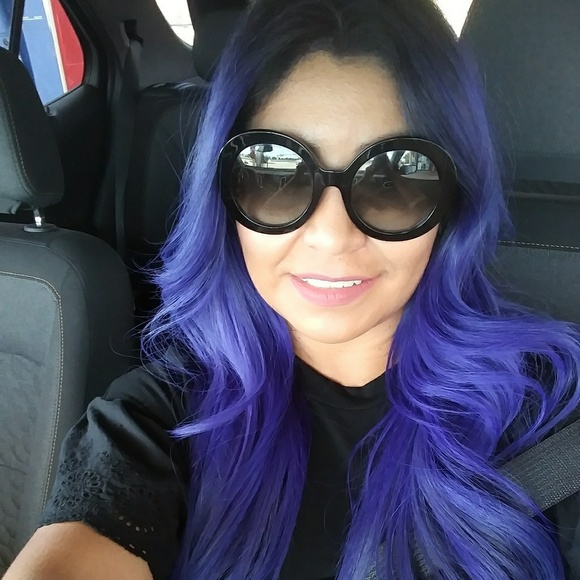 Meet your Posher, Neri - Picture 1 of 1